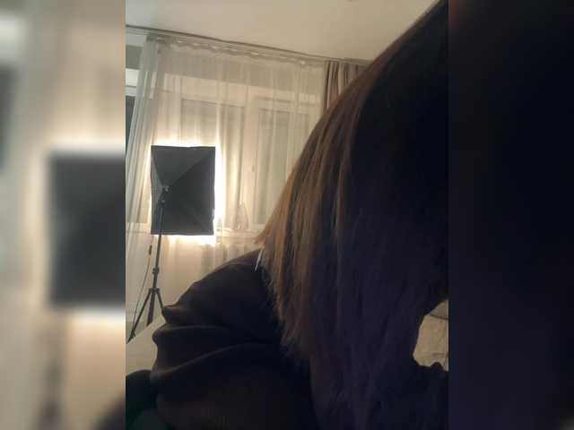 Entra en el chat con el modelo -ALLINA- -ALLINA-