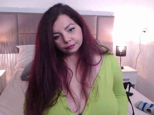 MiryamInes webcam