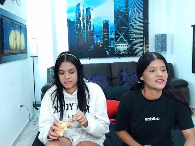 KendraAndMishel webcam