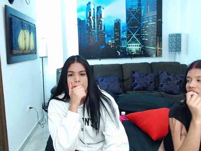 KendraAndMishel webcam