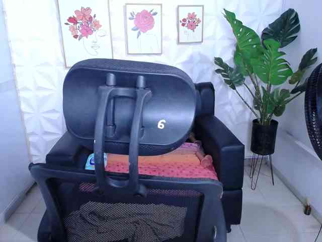 Valentina-mature webcam