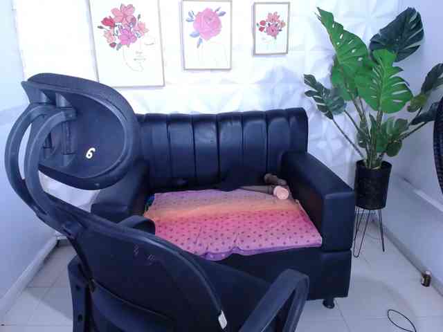 Valentina-mature webcam