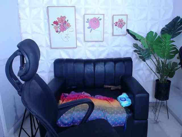 Valentina-mature webcam