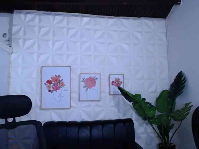 Valentina-mature webcam