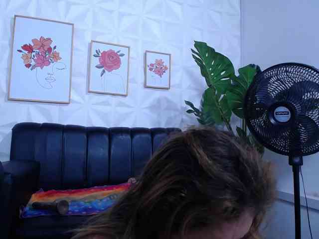 Valentina-mature webcam