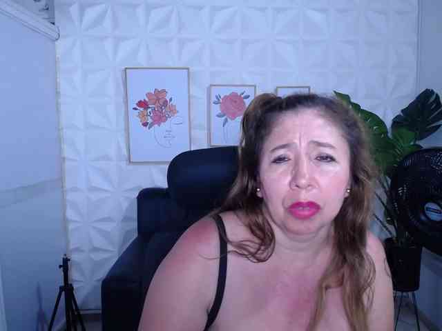 Valentina-mature webcam