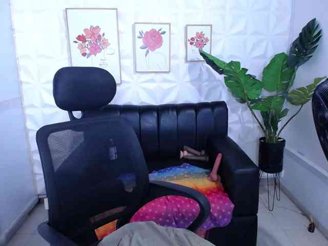 Valentina-mature webcam