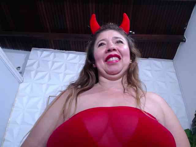 Valentina-mature webcam