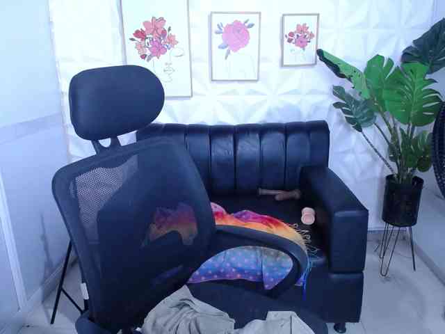 Valentina-mature webcam