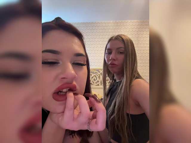 Vai a chattare su Karoleila_07 Karoleila_07