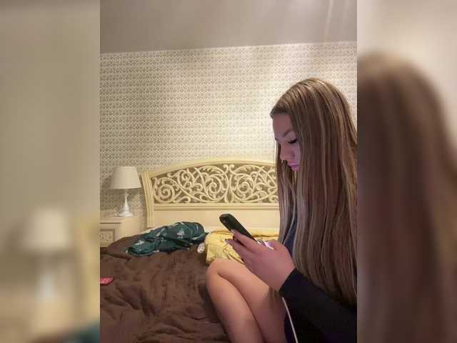 Vai a chattare su Karoleila_07 Karoleila_07