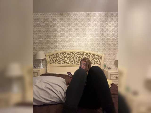 Entrez le videochat erotique avec le
modèle Karoleila_07 Karoleila_07