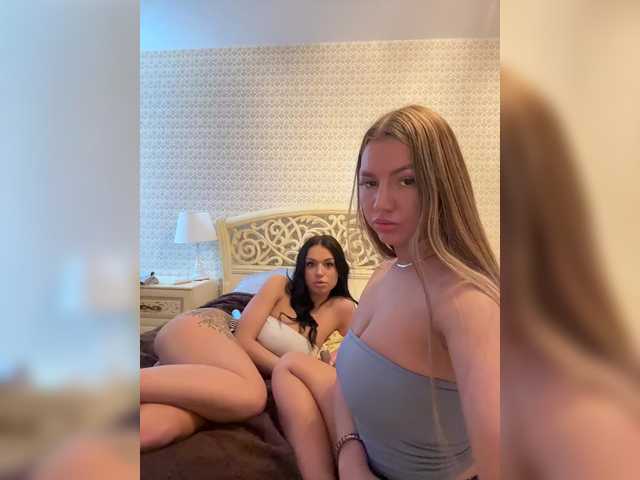 Entra en el chat con el modelo Karoleila_07 Karoleila_07