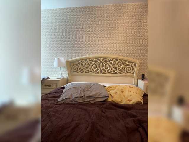 Entra en el chat con el modelo Karoleila_07 Karoleila_07