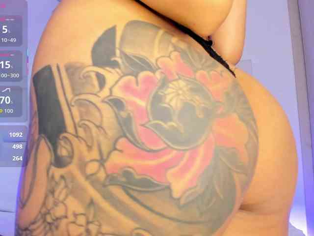 MAY-ZENNIN webcam