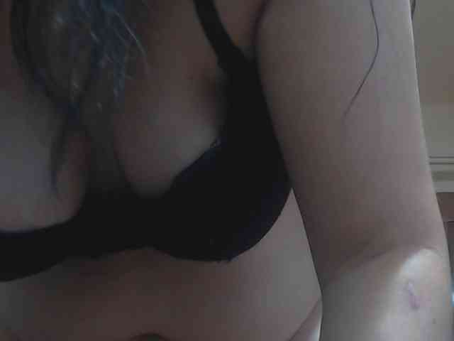 Nikol19721 webcam