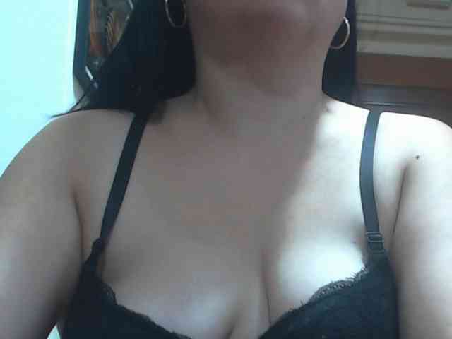 Nikol19721 webcam