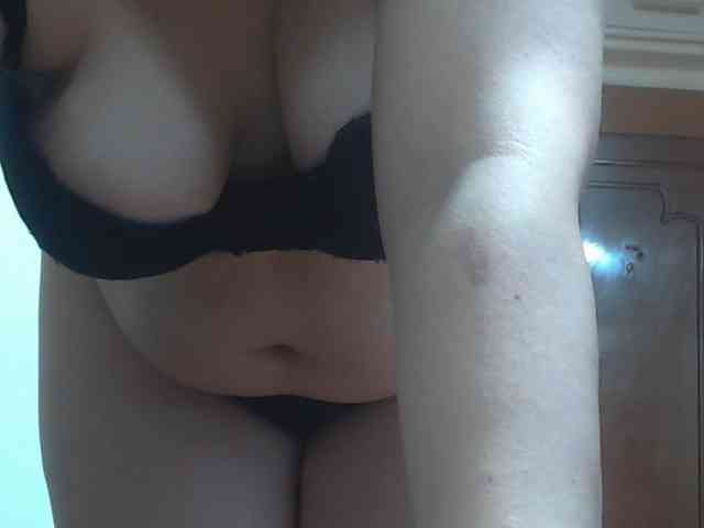 Nikol19721 webcam