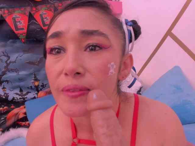 charlotte-111 webcam