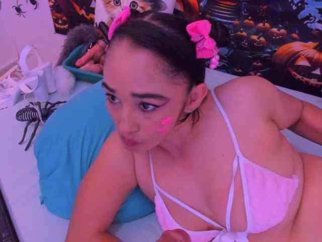 charlotte-111 webcam