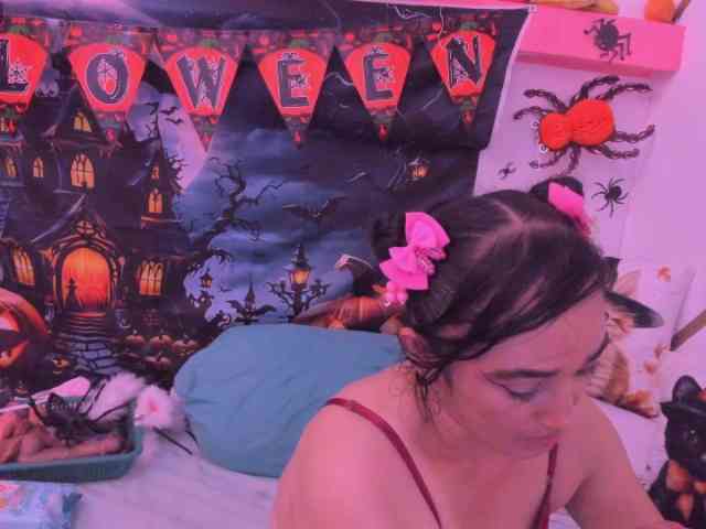 charlotte-111 webcam