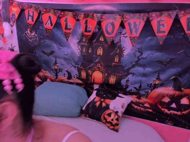 charlotte-111 webcam