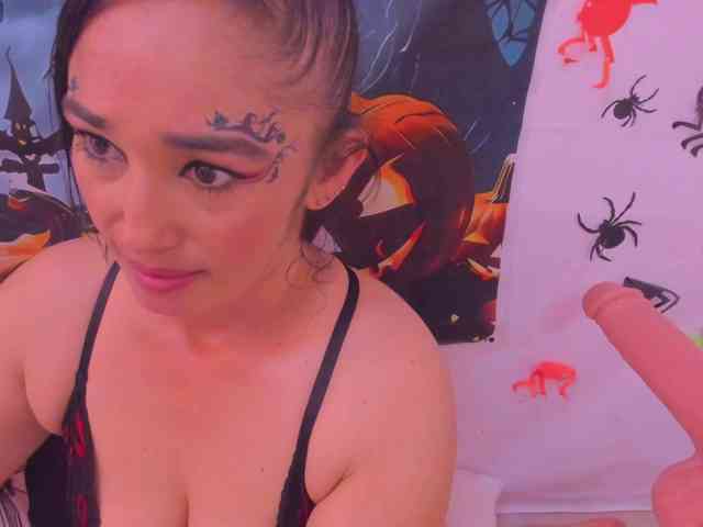 charlotte-111 webcam