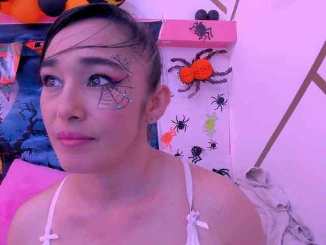 charlotte-111 webcam