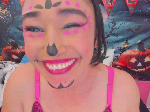 charlotte-111 webcam