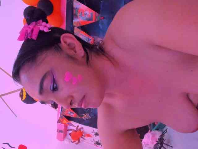 charlotte-111 webcam