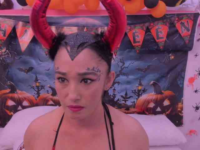 charlotte-111 webcam