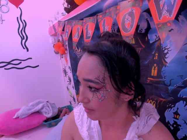 charlotte-111 webcam