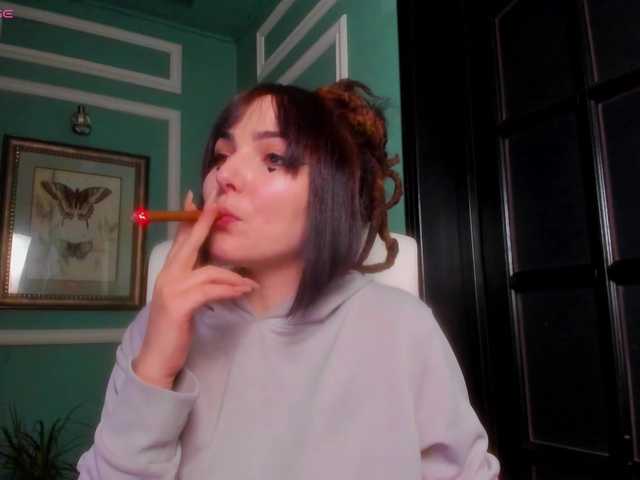 Vai a chattare su Moona-One Moona-One