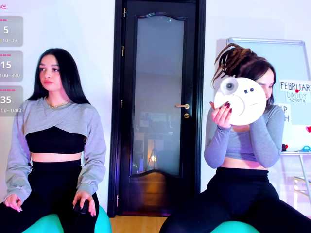 Vai a chattare su Moona-One Moona-One