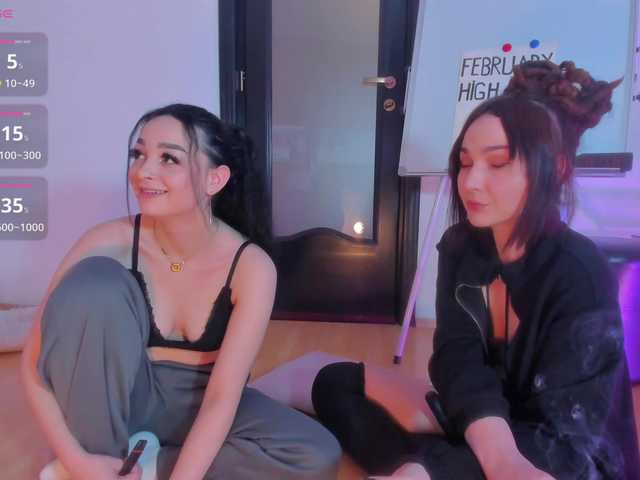 Vai a chattare su Moona-One Moona-One