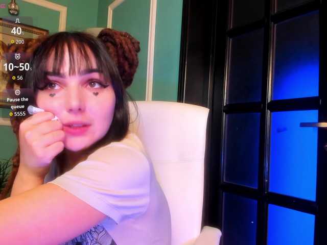 go to chat with Moona-One