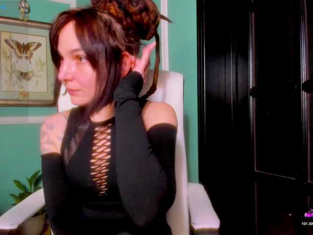 go to chat with Moona-One