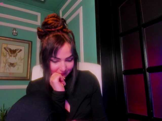 Vai a chattare su Moona-One Moona-One