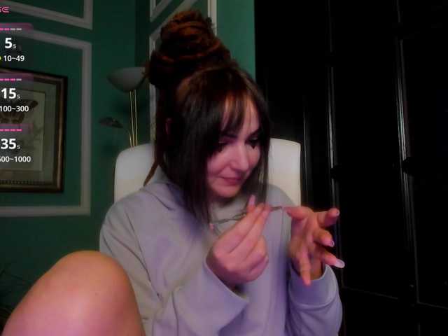 Vai a chattare su Moona-One Moona-One