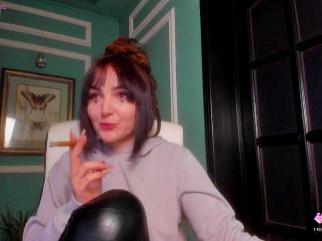 go to chat with Moona-One