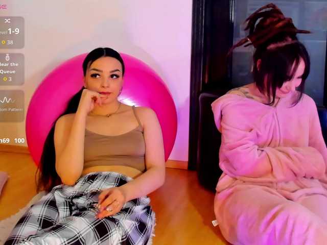 Vai a chattare su Moona-One Moona-One