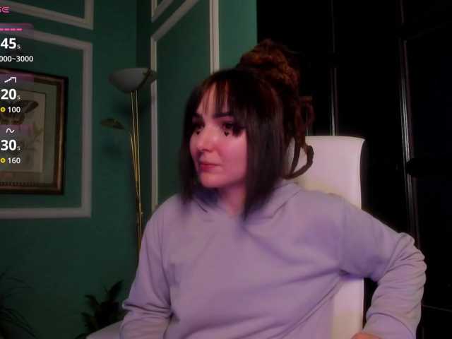 Vai a chattare su Moona-One Moona-One