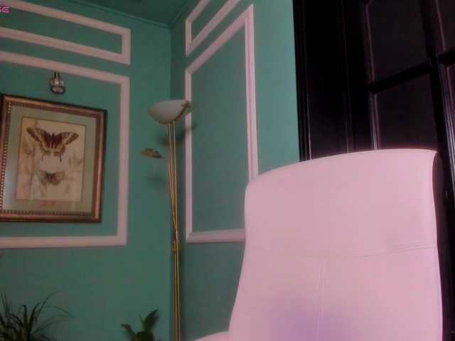 Vai a chattare su Moona-One Moona-One