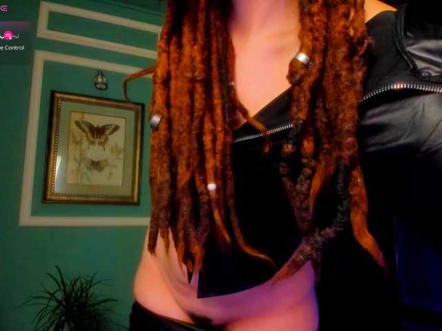 Vai a chattare su Moona-One Moona-One