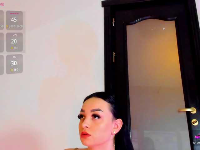 Entrez le videochat erotique avec le
modèle Moona-One Moona-One