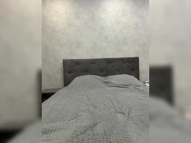 Vai a chattare su AlinaRay AlinaRay