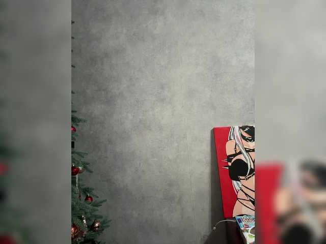 Entra en el chat con el modelo AlinaRay AlinaRay