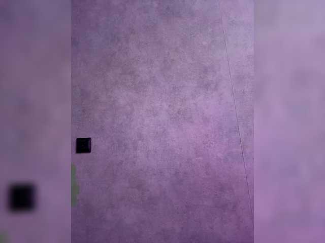 Accedi alla chat con il nickname AlinaRay AlinaRay