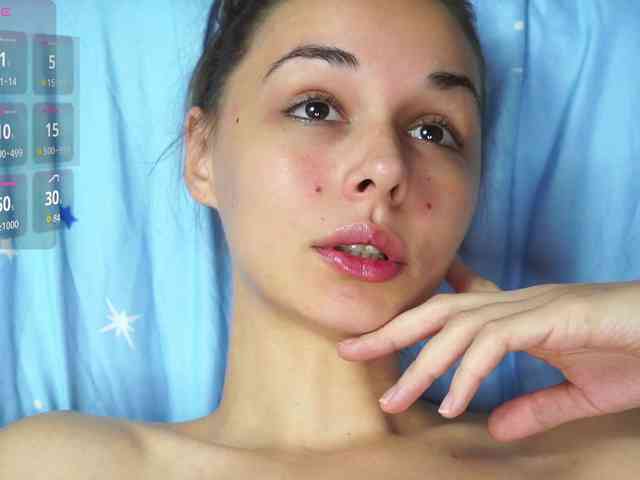 Miss-Bia webcam