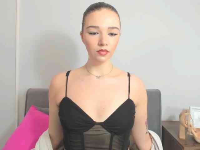 AvaPretty webcam